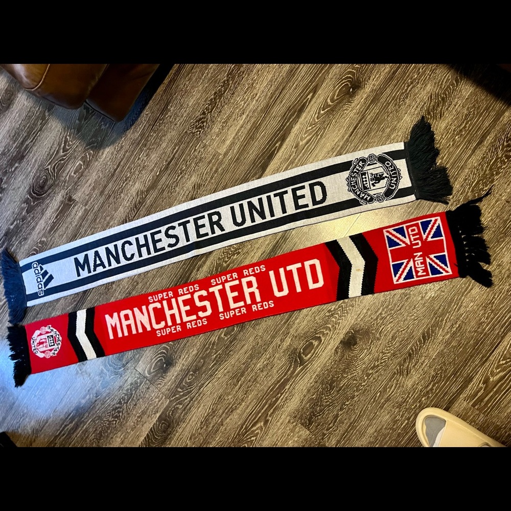 Manchester United Soccer Scarf